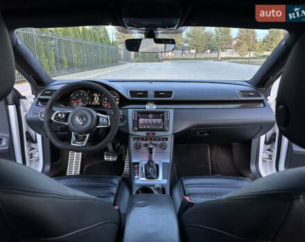 Фольксваген Пассат 2013 в Одессе на Automoto.ua Белый Фольксваген Пассат, объемом двигателя 1.98 л и пробегом 150 тыс. км за 12500 $, фото 35 на Automoto.ua