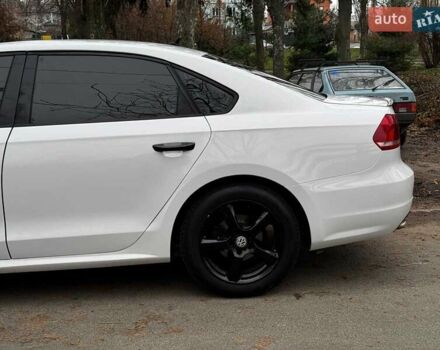 Білий Фольксваген Пассат, об'ємом двигуна 2.5 л та пробігом 206 тис. км за 9990 $, фото 9 на Automoto.ua