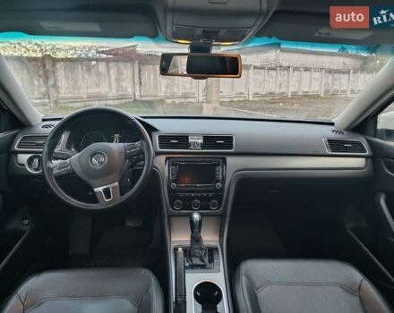 Фольксваген Пассат 2013 в Каменское - Днепродзержинск на Automoto.ua Белый Фольксваген Пассат, объемом двигателя 1.8 л и пробегом 206 тыс. км за 10299 $, фото 4 на Automoto.ua