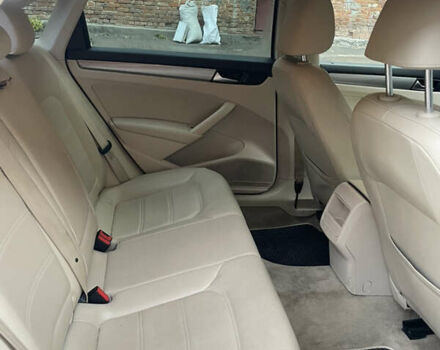 Белый Фольксваген Пассат, объемом двигателя 2.5 л и пробегом 197 тыс. км за 8500 $, фото 9 на Automoto.ua