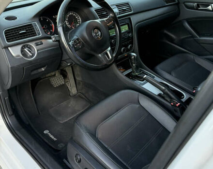 Білий Фольксваген Пассат, об'ємом двигуна 1.97 л та пробігом 180 тис. км за 12800 $, фото 19 на Automoto.ua