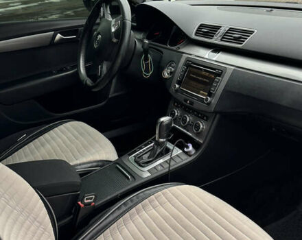 Белый Фольксваген Пассат, объемом двигателя 1.8 л и пробегом 262 тыс. км за 10700 $, фото 7 на Automoto.ua