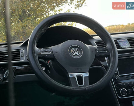 Фольксваген Пассат 2013 в Вышгороде на Automoto.ua Белый Фольксваген Пассат, объемом двигателя 1.97 л и пробегом 102 тыс. км за 14000 $, фото 24 на Automoto.ua