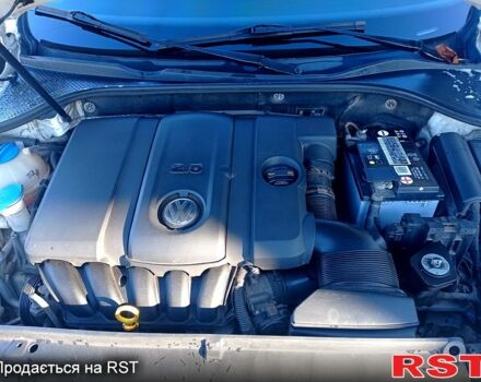 Белый Фольксваген Пассат, объемом двигателя 2.5 л и пробегом 201 тыс. км за 10500 $, фото 11 на Automoto.ua