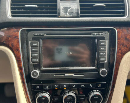 Білий Фольксваген Пассат, об'ємом двигуна 2 л та пробігом 233 тис. км за 11900 $, фото 12 на Automoto.ua