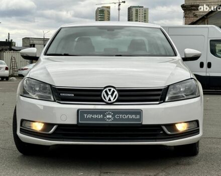 Белый Фольксваген Пассат, объемом двигателя 1.6 л и пробегом 194 тыс. км за 11400 $, фото 7 на Automoto.ua