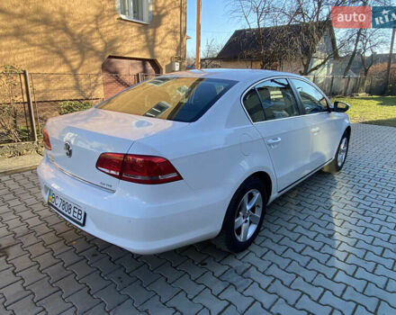 Белый Фольксваген Пассат, объемом двигателя 1.97 л и пробегом 240 тыс. км за 11200 $, фото 4 на Automoto.ua
