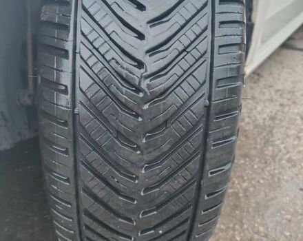 Фольксваген Пассат 2013 в Каменское - Днепродзержинск на Automoto.ua Белый Фольксваген Пассат, объемом двигателя 1.8 л и пробегом 206 тыс. км за 10299 $, фото 1 на Automoto.ua