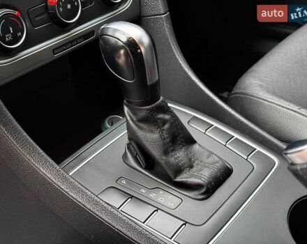 Білий Фольксваген Пассат, об'ємом двигуна 2.5 л та пробігом 206 тис. км за 9990 $, фото 17 на Automoto.ua