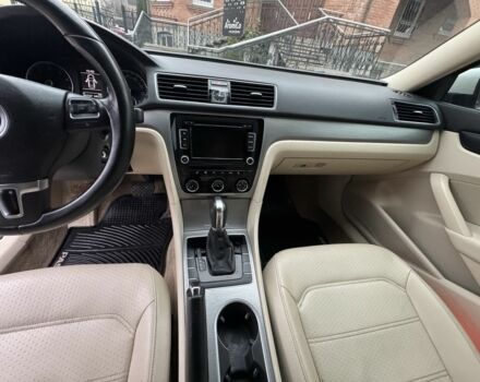 Белый Фольксваген Пассат, объемом двигателя 1.8 л и пробегом 261 тыс. км за 11500 $, фото 7 на Automoto.ua