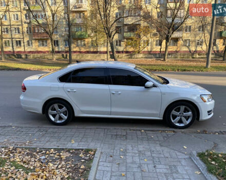 Белый Фольксваген Пассат, объемом двигателя 1.8 л и пробегом 220 тыс. км за 11000 $, фото 1 на Automoto.ua