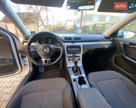 Белый Фольксваген Пассат, объемом двигателя 1.97 л и пробегом 240 тыс. км за 11200 $, фото 7 на Automoto.ua