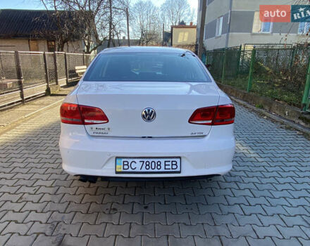 Белый Фольксваген Пассат, объемом двигателя 1.97 л и пробегом 240 тыс. км за 11200 $, фото 2 на Automoto.ua