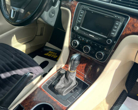 Білий Фольксваген Пассат, об'ємом двигуна 2 л та пробігом 233 тис. км за 11900 $, фото 13 на Automoto.ua