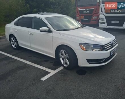 Білий Фольксваген Пассат, об'ємом двигуна 2.5 л та пробігом 174 тис. км за 11700 $, фото 11 на Automoto.ua
