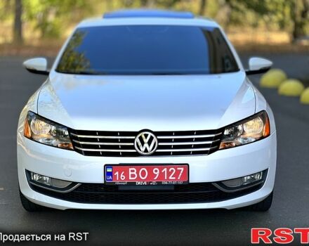 Белый Фольксваген Пассат, объемом двигателя 2 л и пробегом 130 тыс. км за 13300 $, фото 1 на Automoto.ua