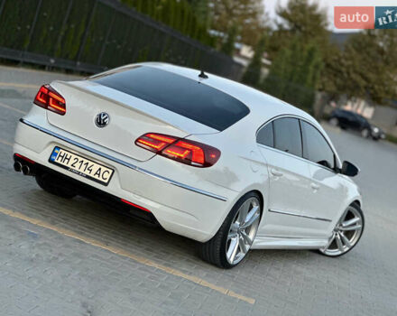 Фольксваген Пассат 2013 в Одессе на Automoto.ua Белый Фольксваген Пассат, объемом двигателя 1.98 л и пробегом 150 тыс. км за 12500 $, фото 2 на Automoto.ua