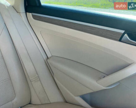 Белый Фольксваген Пассат, объемом двигателя 2.5 л и пробегом 126 тыс. км за 10600 $, фото 48 на Automoto.ua