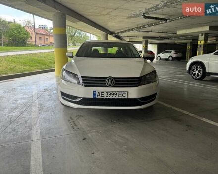 Білий Фольксваген Пассат, об'ємом двигуна 2.5 л та пробігом 250 тис. км за 8700 $, фото 10 на Automoto.ua