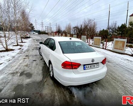 Белый Фольксваген Пассат, объемом двигателя 2.5 л и пробегом 203 тыс. км за 10800 $, фото 4 на Automoto.ua