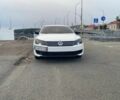 Белый Фольксваген Пассат, объемом двигателя 2.5 л и пробегом 175 тыс. км за 9900 $, фото 2 на Automoto.ua