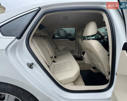 Белый Фольксваген Пассат, объемом двигателя 1.8 л и пробегом 261 тыс. км за 11500 $, фото 9 на Automoto.ua