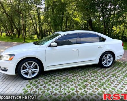 Белый Фольксваген Пассат, объемом двигателя 2 л и пробегом 236 тыс. км за 12100 $, фото 4 на Automoto.ua