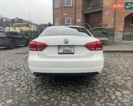 Белый Фольксваген Пассат, объемом двигателя 1.8 л и пробегом 261 тыс. км за 11500 $, фото 4 на Automoto.ua