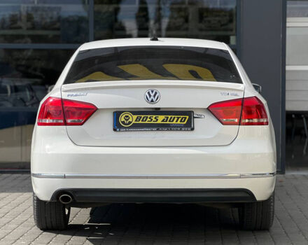 Білий Фольксваген Пассат, об'ємом двигуна 2 л та пробігом 233 тис. км за 11900 $, фото 4 на Automoto.ua