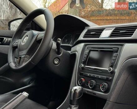 Білий Фольксваген Пассат, об'ємом двигуна 2.5 л та пробігом 206 тис. км за 9990 $, фото 27 на Automoto.ua