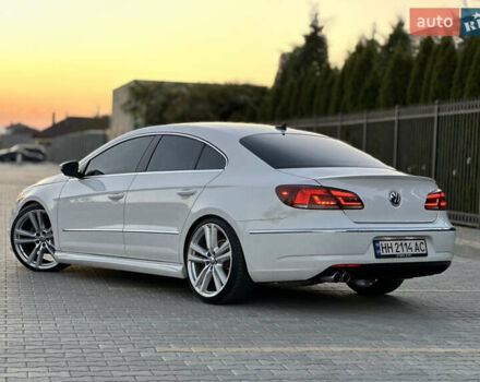 Фольксваген Пассат 2013 в Одессе на Automoto.ua Белый Фольксваген Пассат, объемом двигателя 1.98 л и пробегом 150 тыс. км за 12500 $, фото 10 на Automoto.ua