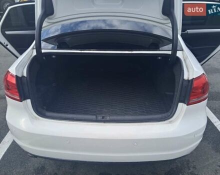 Білий Фольксваген Пассат, об'ємом двигуна 2.5 л та пробігом 174 тис. км за 11700 $, фото 25 на Automoto.ua