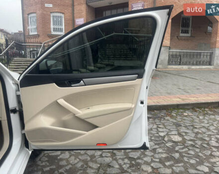 Белый Фольксваген Пассат, объемом двигателя 1.8 л и пробегом 261 тыс. км за 11500 $, фото 18 на Automoto.ua