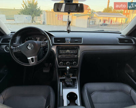 Білий Фольксваген Пассат, об'ємом двигуна 1.97 л та пробігом 180 тис. км за 12800 $, фото 15 на Automoto.ua