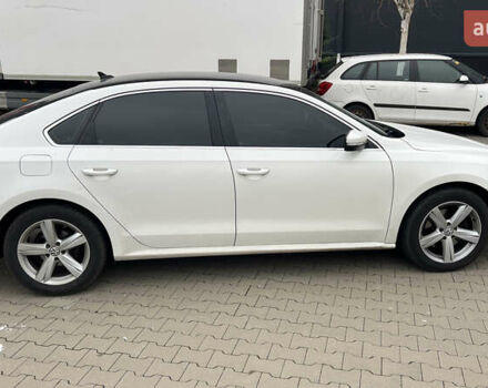 Белый Фольксваген Пассат, объемом двигателя 2.48 л и пробегом 260 тыс. км за 9500 $, фото 6 на Automoto.ua