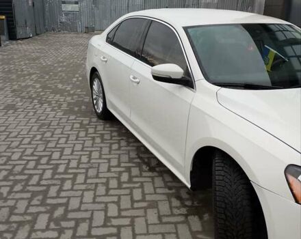 Білий Фольксваген Пассат, об'ємом двигуна 2.5 л та пробігом 159 тис. км за 12500 $, фото 2 на Automoto.ua