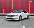 Білий Фольксваген Пассат, об'ємом двигуна 2.5 л та пробігом 158 тис. км за 11290 $, фото 3 на Automoto.ua