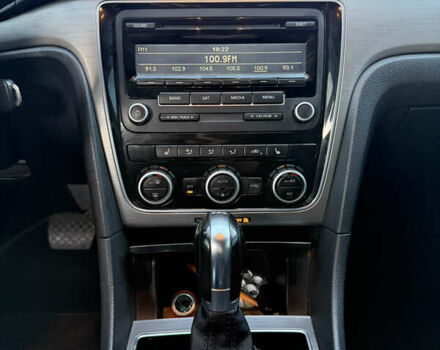 Білий Фольксваген Пассат, об'ємом двигуна 1.97 л та пробігом 180 тис. км за 12800 $, фото 16 на Automoto.ua