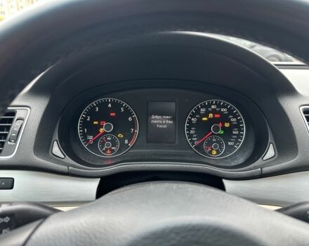 Білий Фольксваген Пассат, об'ємом двигуна 2.5 л та пробігом 226 тис. км за 8900 $, фото 7 на Automoto.ua