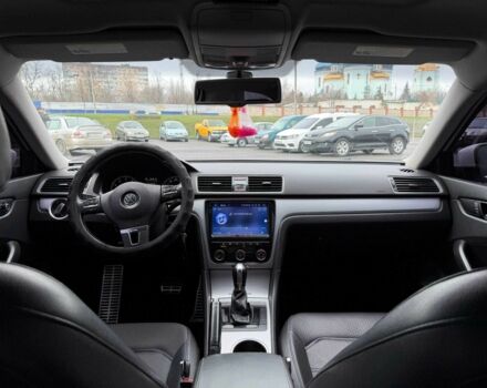 Белый Фольксваген Пассат, объемом двигателя 2.5 л и пробегом 250 тыс. км за 9000 $, фото 17 на Automoto.ua