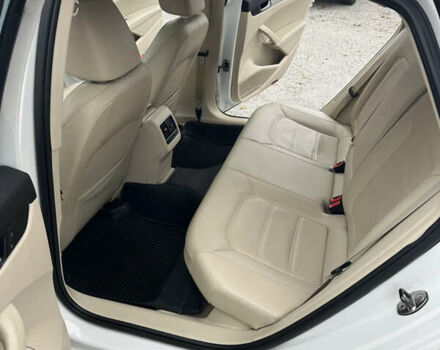 Белый Фольксваген Пассат, объемом двигателя 2.48 л и пробегом 226 тыс. км за 8900 $, фото 18 на Automoto.ua