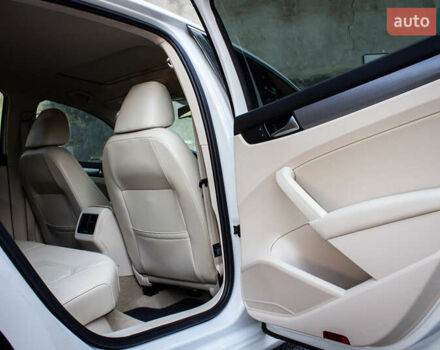 Белый Фольксваген Пассат, объемом двигателя 2 л и пробегом 149 тыс. км за 13250 $, фото 39 на Automoto.ua