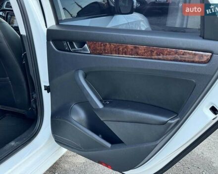 Білий Фольксваген Пассат, об'ємом двигуна 2 л та пробігом 222 тис. км за 14190 $, фото 19 на Automoto.ua