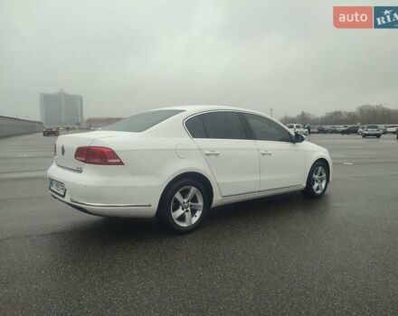 Белый Фольксваген Пассат, объемом двигателя 2 л и пробегом 203 тыс. км за 11200 $, фото 2 на Automoto.ua