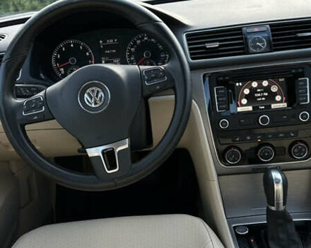 Білий Фольксваген Пассат, об'ємом двигуна 1.8 л та пробігом 153 тис. км за 10000 $, фото 14 на Automoto.ua