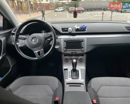 Белый Фольксваген Пассат, объемом двигателя 1.97 л и пробегом 201 тыс. км за 11900 $, фото 6 на Automoto.ua