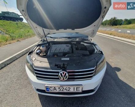 Белый Фольксваген Пассат, объемом двигателя 1.97 л и пробегом 300 тыс. км за 12000 $, фото 9 на Automoto.ua