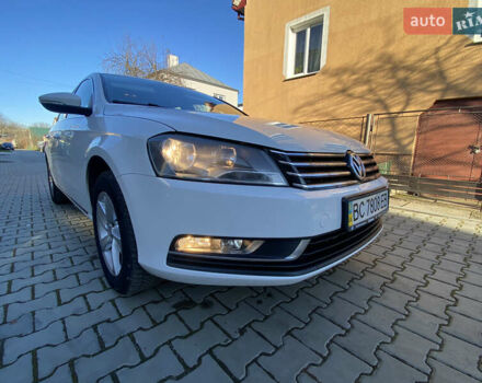 Белый Фольксваген Пассат, объемом двигателя 1.97 л и пробегом 240 тыс. км за 11200 $, фото 6 на Automoto.ua