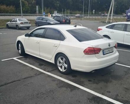 Білий Фольксваген Пассат, об'ємом двигуна 2.5 л та пробігом 174 тис. км за 11700 $, фото 6 на Automoto.ua