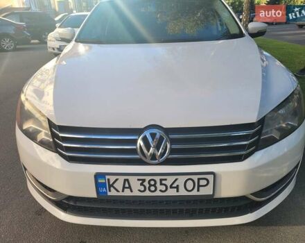 Белый Фольксваген Пассат, объемом двигателя 2.5 л и пробегом 278 тыс. км за 9300 $, фото 1 на Automoto.ua